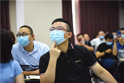 153916222.jpg 1595057494.jpg