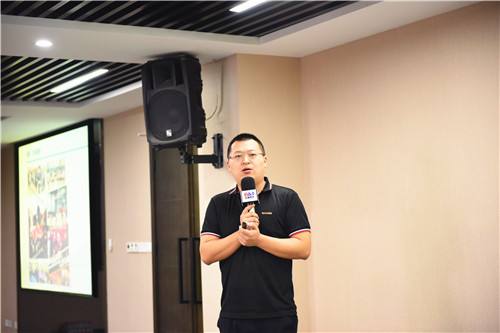 154830112.jpg DSC_6033.jpg