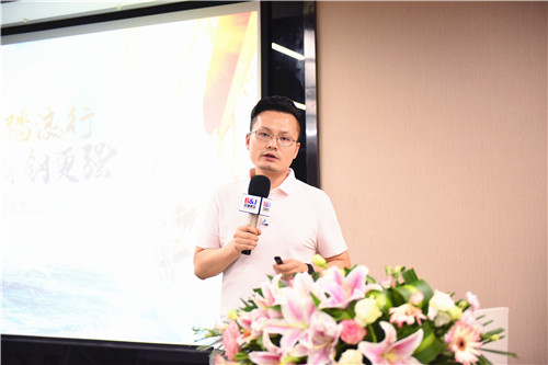 154857486.jpg DSC_6220.jpg